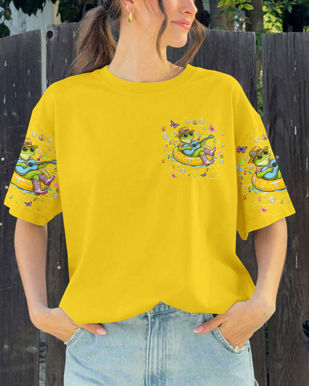 HOTTER THAN A HOOCHIE COOCHIE  FROG ALL OVER PRINT  - TLHN0505263