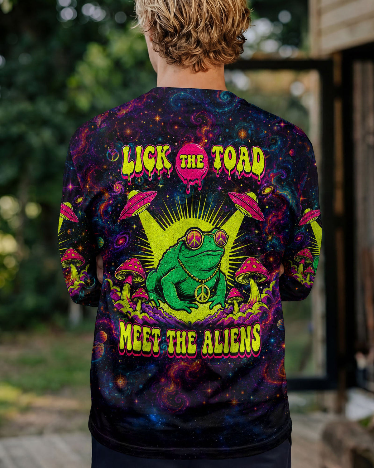 LICK THE TOAD MEET THE ALIENS ALL OVER PRINT - TLTW2905261